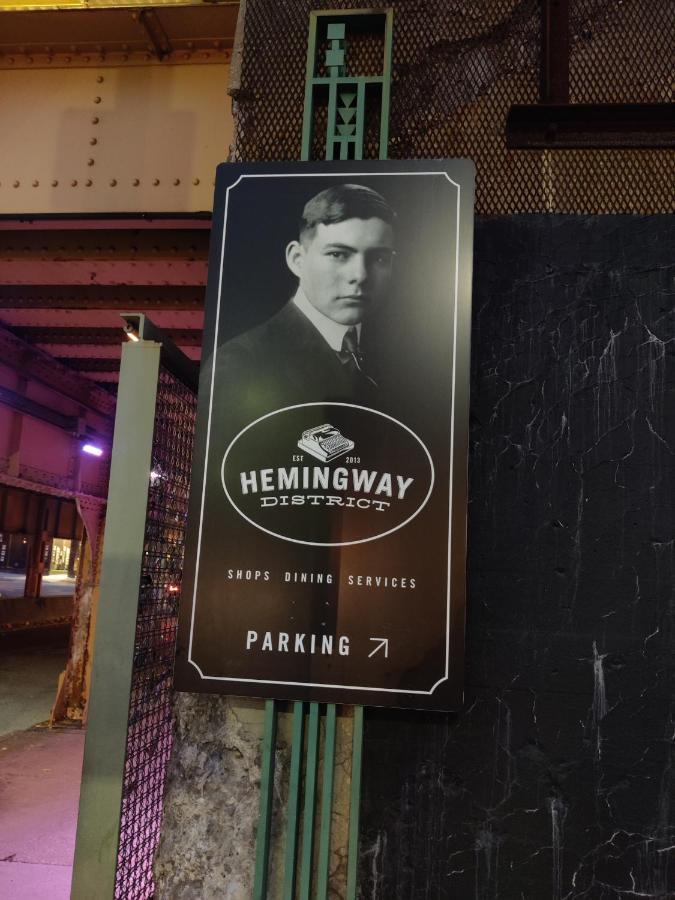Historic Oak Park Home For 6 / Hemingway District المظهر الخارجي الصورة